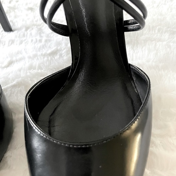 Aldo Newbrook Black Strappy Heels - Picture 7 of 10